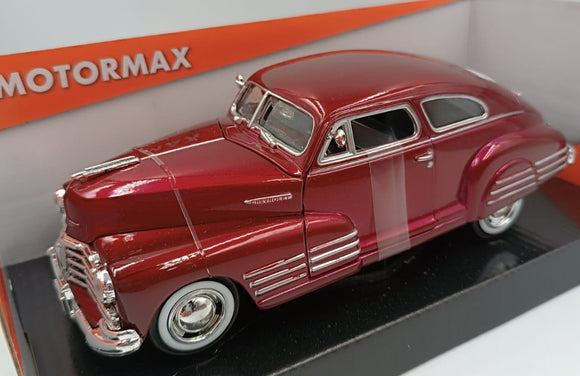 Auto Escala Chevy Aerosedan Fleetline 1948 1:24 MotorMax MM-73266