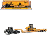 TRACTOR KENWORTH T880 NEGRO CON REMOLQUE DE PLATAFORMA BAJA Y RODILLO ESCALA 1/87
