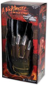 Figura Nightmare On Elm Freddy Glove Dream War Neca NC-39763