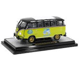 Auto Volkswaguen Micro Bus Deluxe 1960 1:24 M2 Castline M2-40300-105A