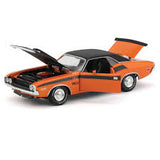 AUTO 1960 VW DELIVERY VAN,1970 DODGE CHALLENGER T/A 1:24 M2 40300-69 (A,B)