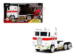 Auto 1:32 Transformers - G1 Optimus Prime (Ecto-1 Graphics) JADA JT-35862