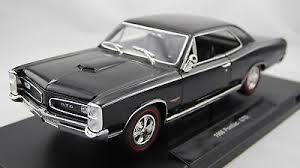 Auto 1:18 DIE CAST 1966 PONTIAC GTO Negro WL-19856W-06