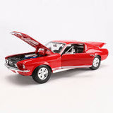 Auto Ford Mustang GTA Fastback  1:18 1967 MTO-31166 Maisto