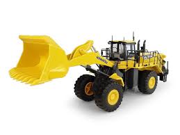 Cargador Frontal WA 600 Komatsu 1:50 U.Hobbies UH-8008